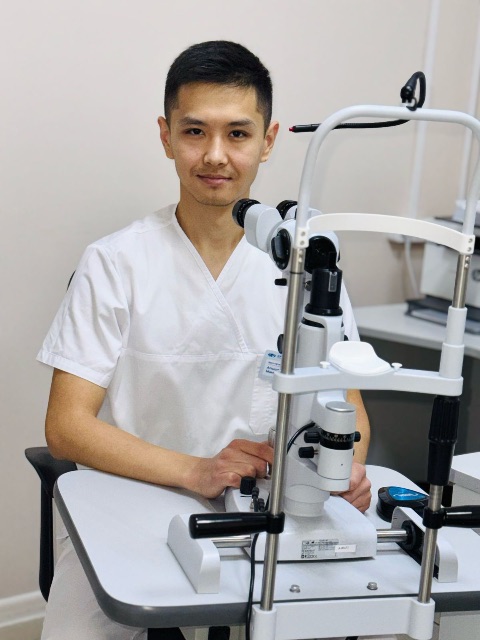 Апышев Азамат Мамасалиевич